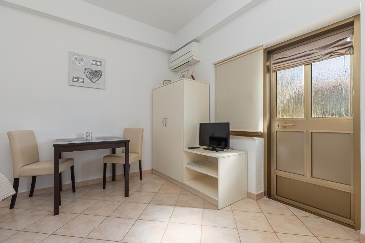 Apartamento Mima Poreč Exterior foto