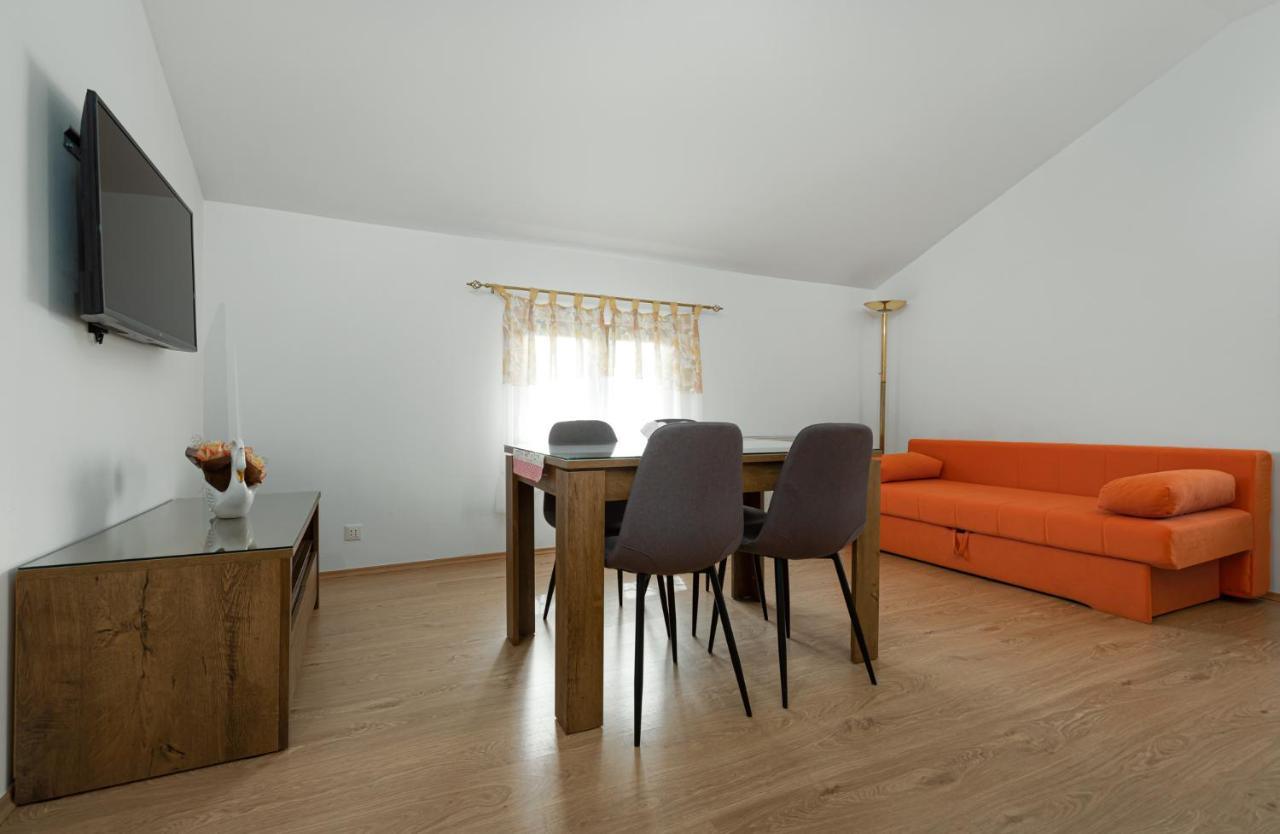 Apartamento Mima Poreč Exterior foto