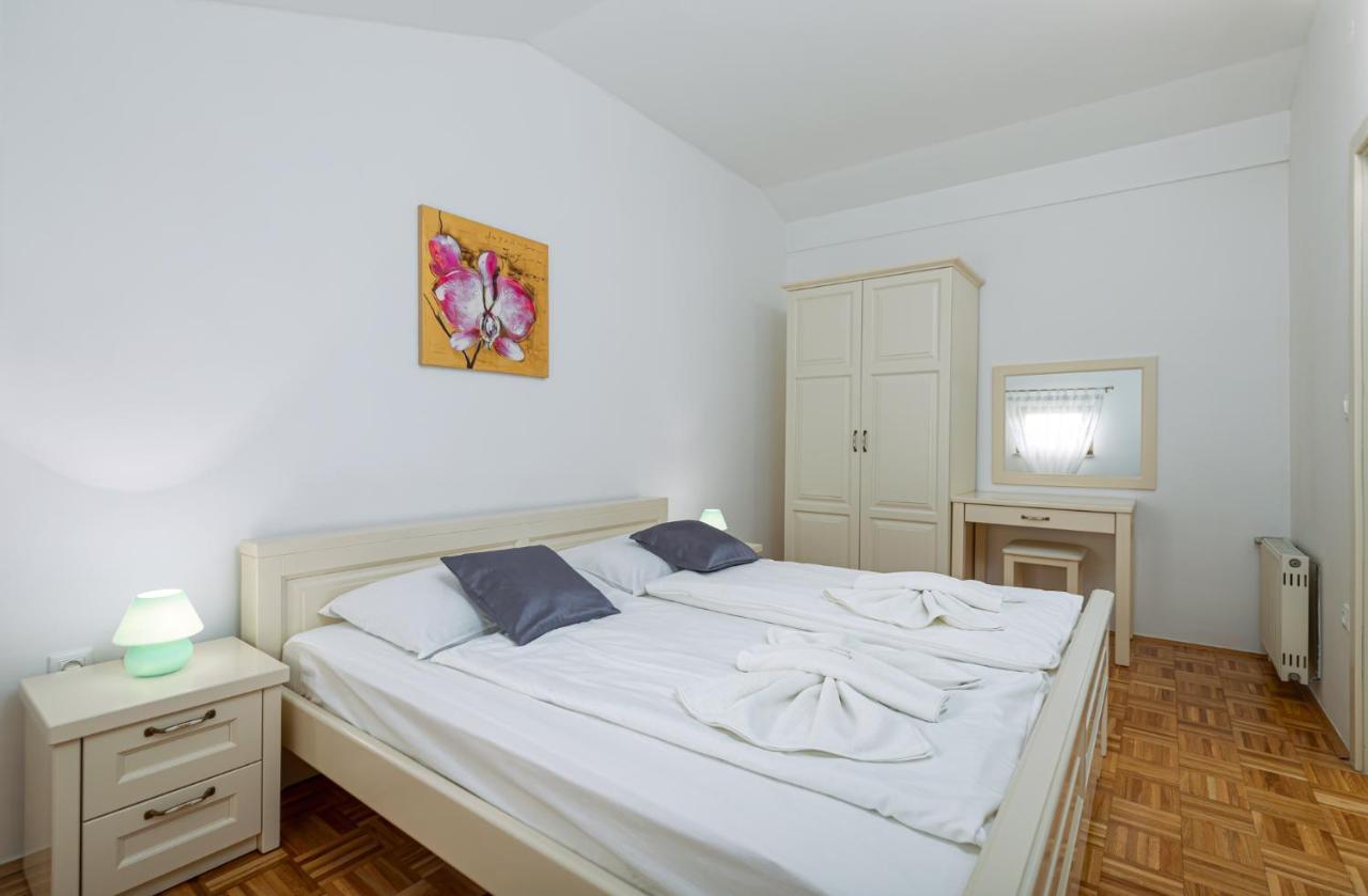 Apartamento Mima Poreč Exterior foto