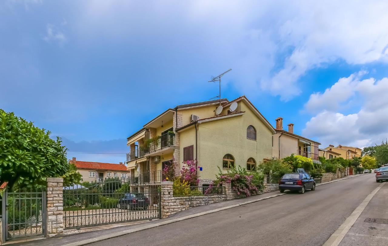 Apartamento Mima Poreč Exterior foto