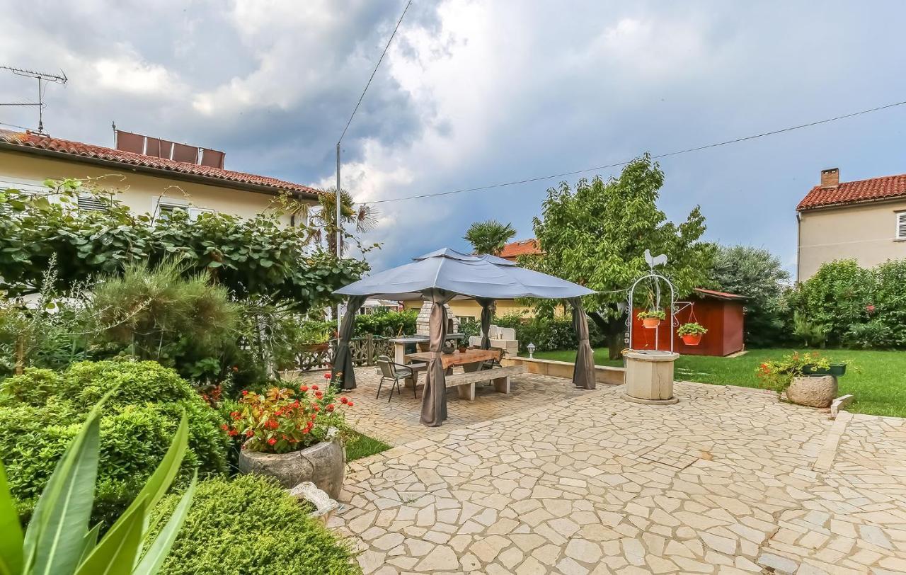 Apartamento Mima Poreč Exterior foto